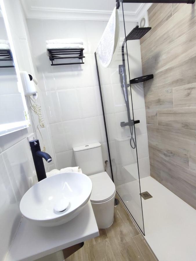 Hostal Lucy 산탄데르 외부 사진